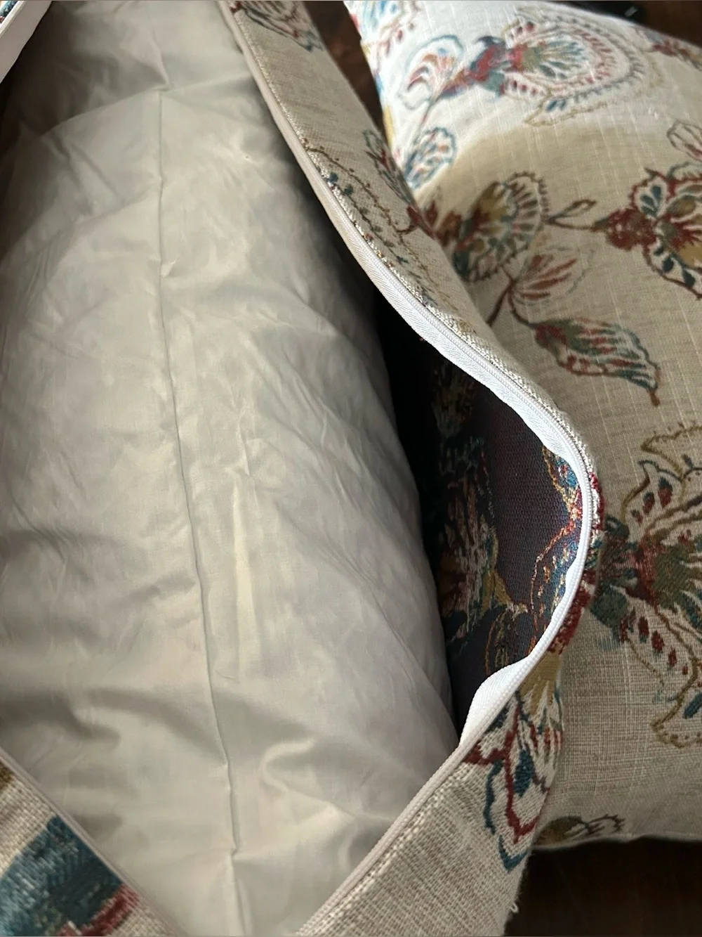 Set of 2 Lumbar 25”x13” Floral Striped Pillows Unbranded No MaterialTag